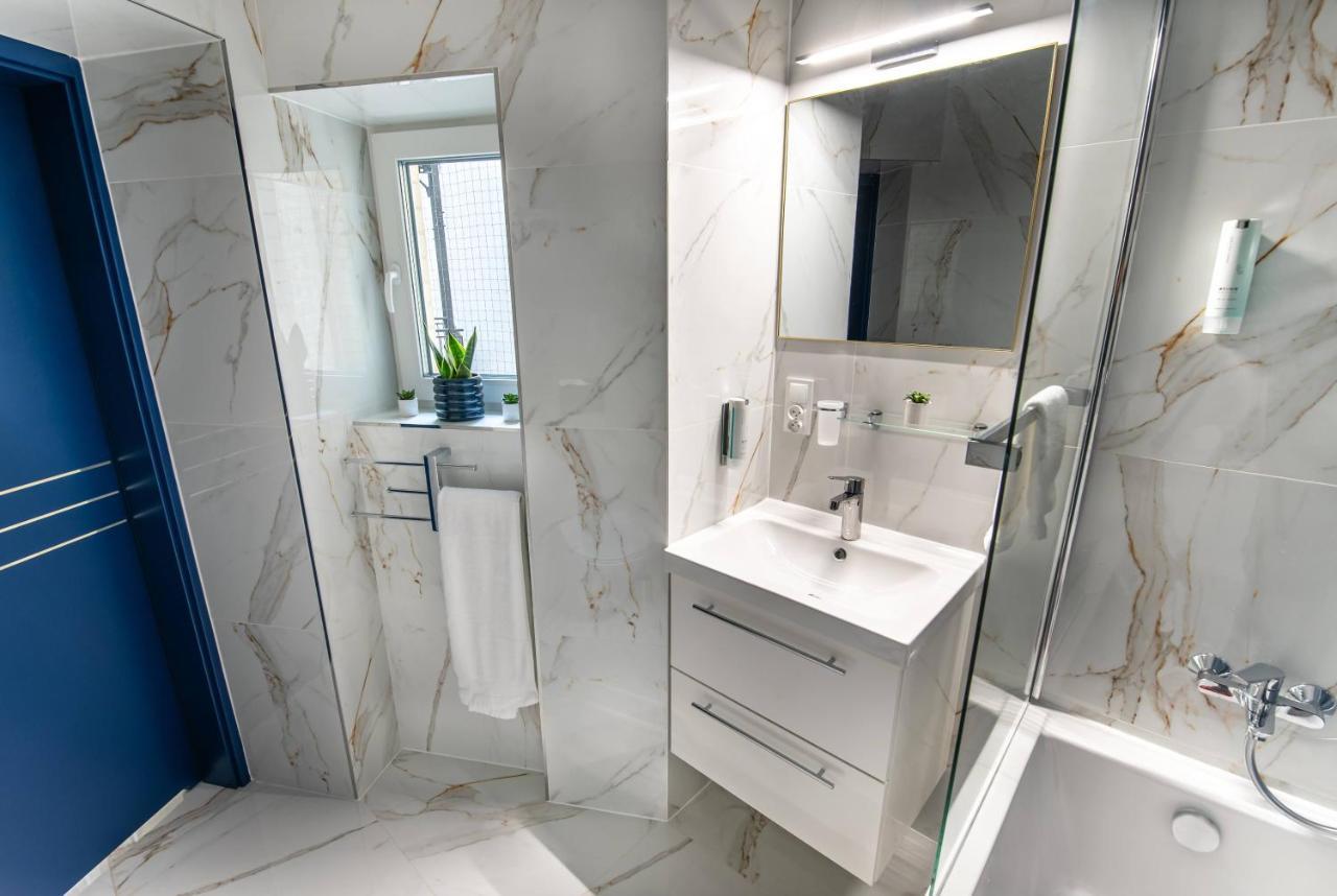 Apartamenty Yeti & Wilka W Centrum Chorzowa - Yeti Extérieur photo
