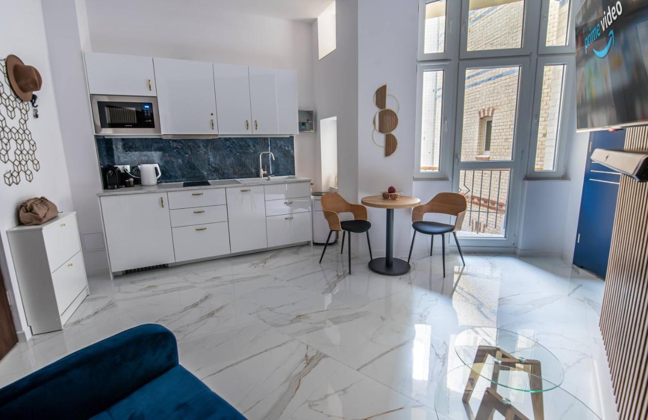 Apartamenty Yeti & Wilka W Centrum Chorzowa - Yeti Extérieur photo